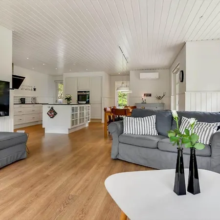 Bv328-blavand-karl-postsvej-11-a