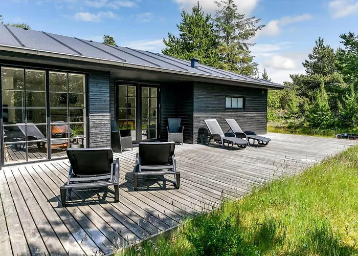 Bv328-blavand-karl-postsvej-11-a * Blavand